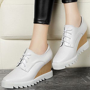 Women's Shoes Leatherette Wedge Heel Wedges Fashion Sneakers Office & Career / Dress / Casual Black / White